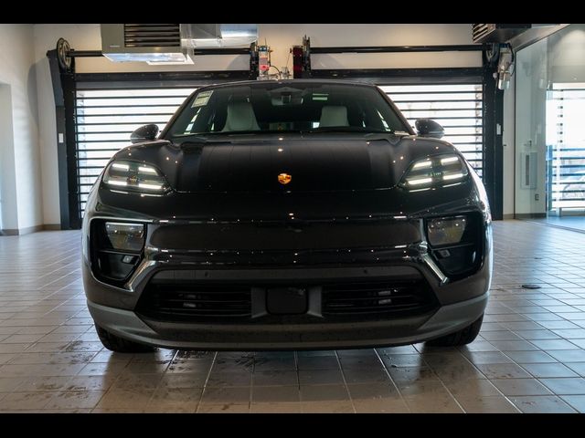 2025 Porsche Macan Electric 4
