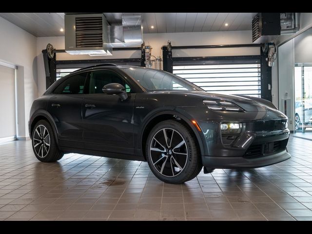 2025 Porsche Macan Electric 4