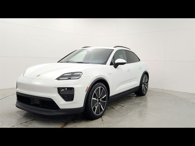 2025 Porsche Macan Electric 4S