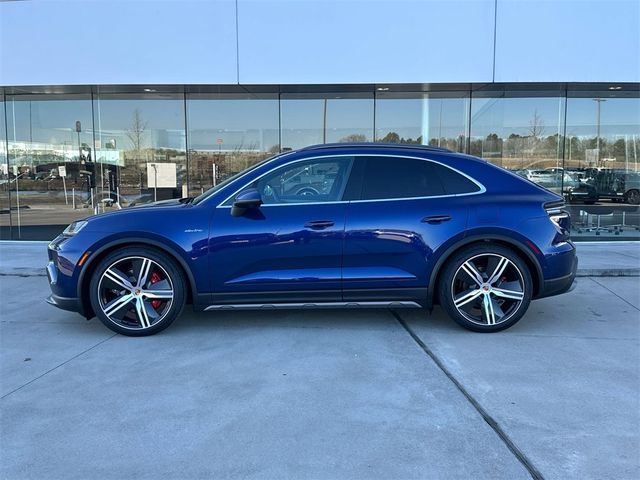 2025 Porsche Macan Electric 4S