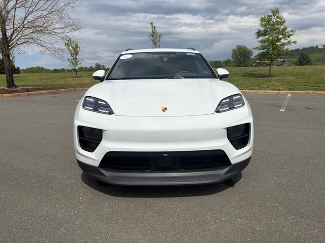 2025 Porsche Macan Electric 4S