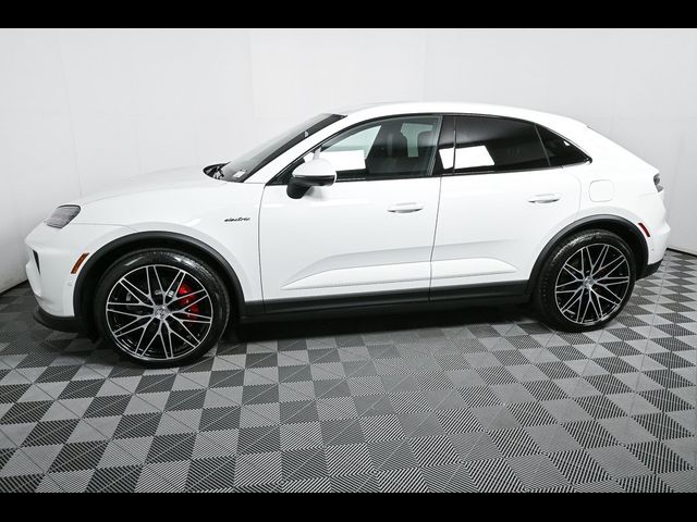 2025 Porsche Macan Electric 4S