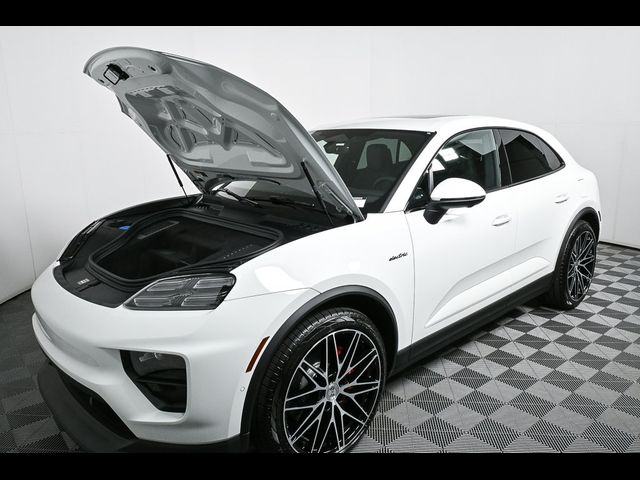 2025 Porsche Macan Electric 4S
