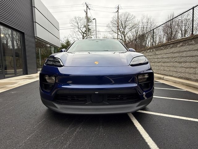2025 Porsche Macan Electric 4S