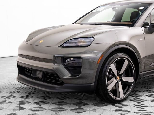 2025 Porsche Macan Electric 4S
