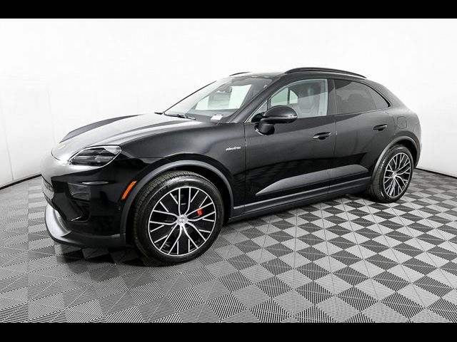 2025 Porsche Macan Electric 4S