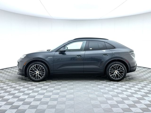 2025 Porsche Macan Electric 4