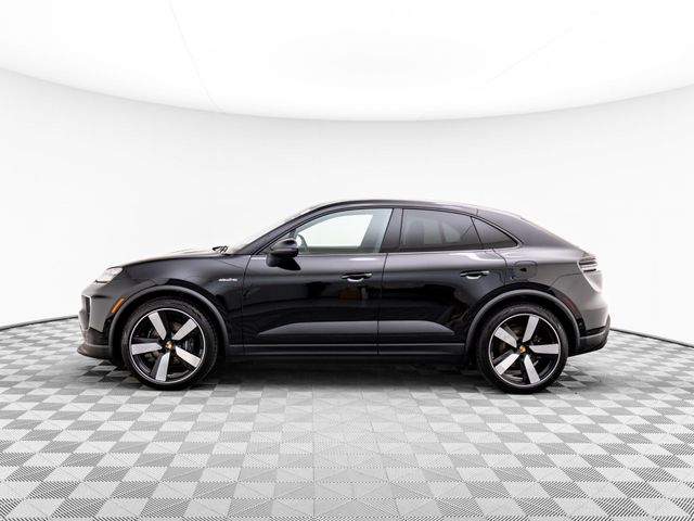 2025 Porsche Macan Electric 4