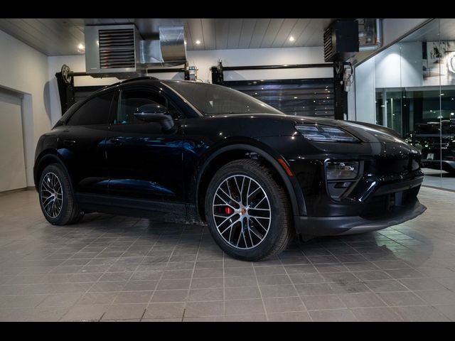 2025 Porsche Macan Electric 4S