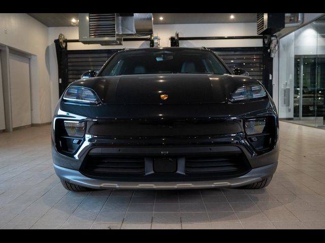 2025 Porsche Macan Electric 4S