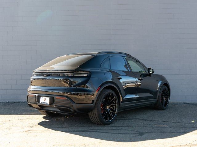 2025 Porsche Macan Electric 4S