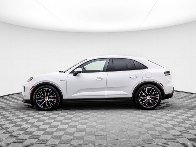 2025 Porsche Macan Electric 4S