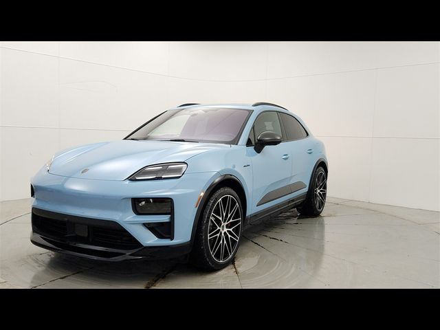 2025 Porsche Macan Electric Turbo