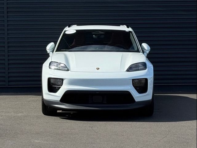 2025 Porsche Macan Electric