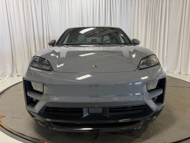 2025 Porsche Macan Electric Turbo