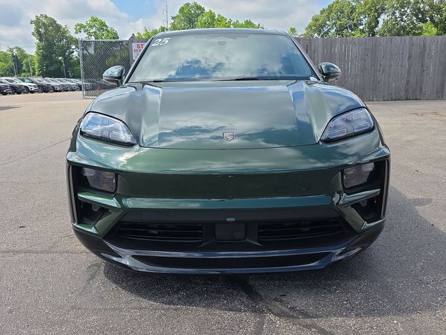 2025 Porsche Macan Electric Turbo