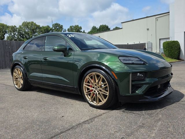 2025 Porsche Macan Electric Turbo