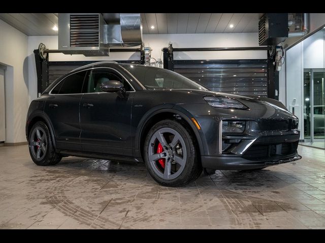 2025 Porsche Macan Electric Turbo