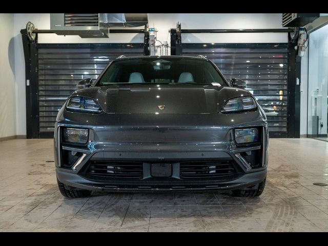 2025 Porsche Macan Electric Turbo