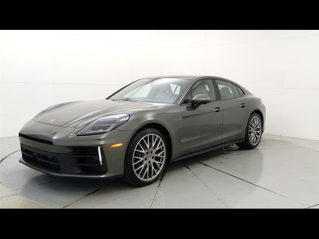 2025 Porsche Panamera 4