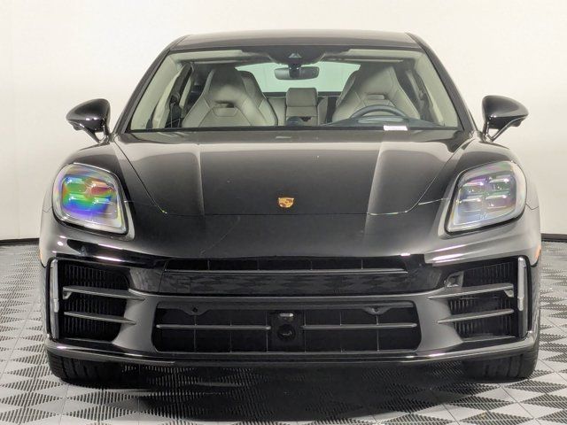 2025 Porsche Panamera 4