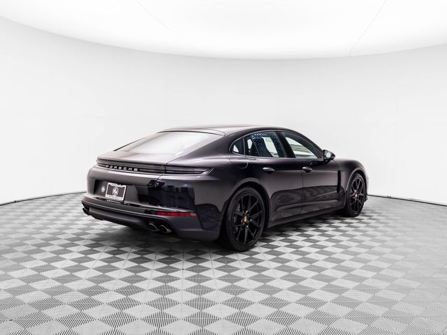 2025 Porsche Panamera 4