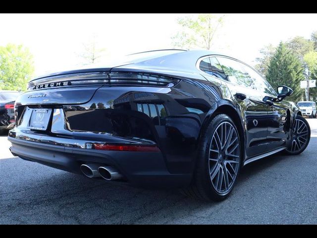 2025 Porsche Panamera 4
