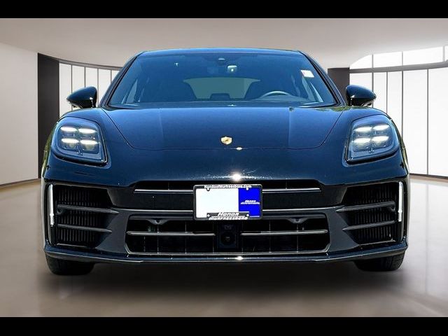 2025 Porsche Panamera 4