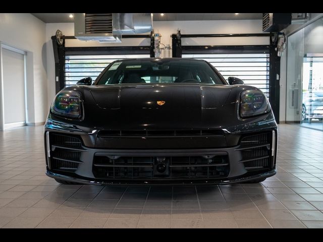 2025 Porsche Panamera 4