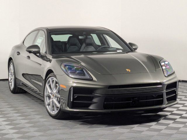 2025 Porsche Panamera 4