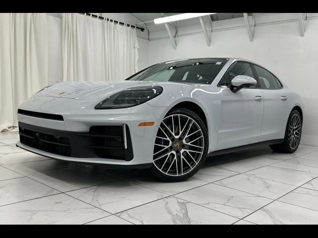 2025 Porsche Panamera 4