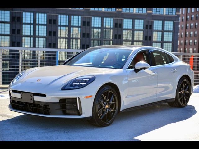 2025 Porsche Panamera 4