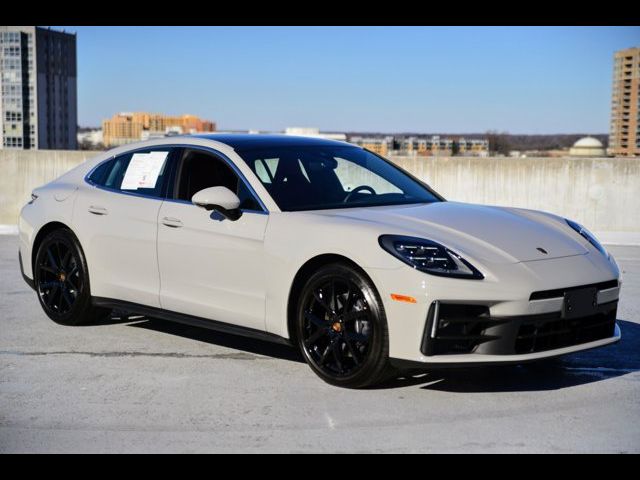 2025 Porsche Panamera 4