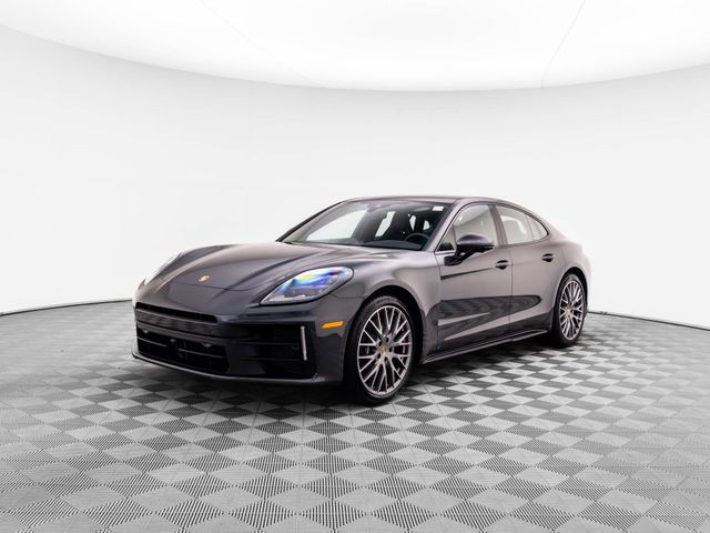 2025 Porsche Panamera 4