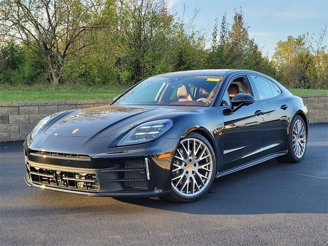 2025 Porsche Panamera 4