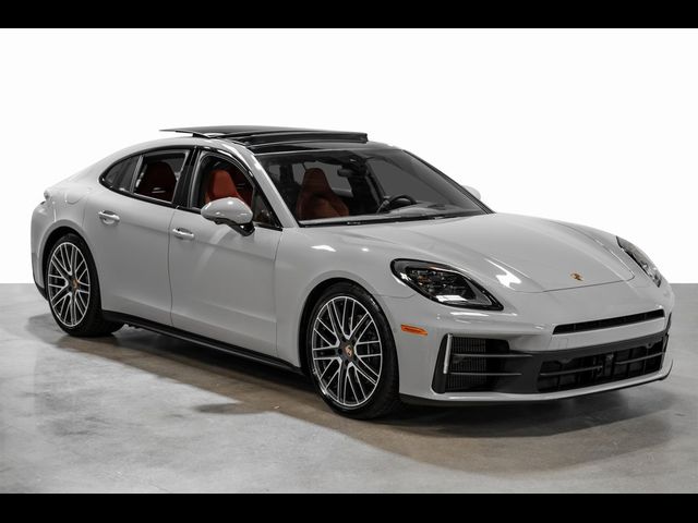 2025 Porsche Panamera 4