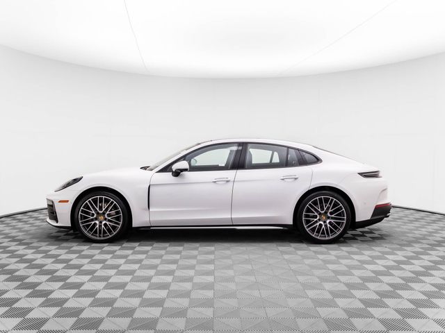 2025 Porsche Panamera 4