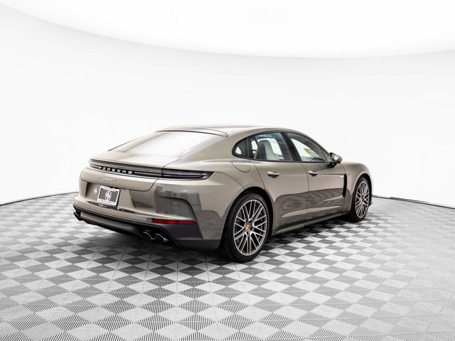 2025 Porsche Panamera E-Hybrid 4