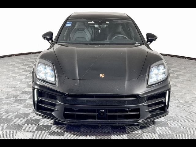 2025 Porsche Panamera Base