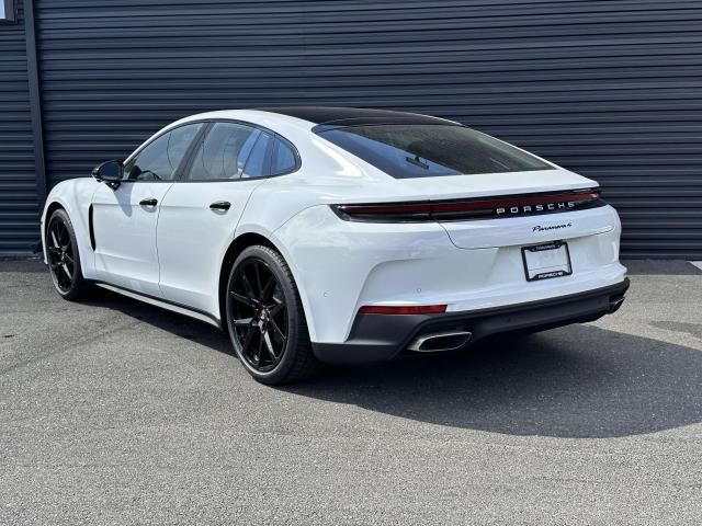 2025 Porsche Panamera Base