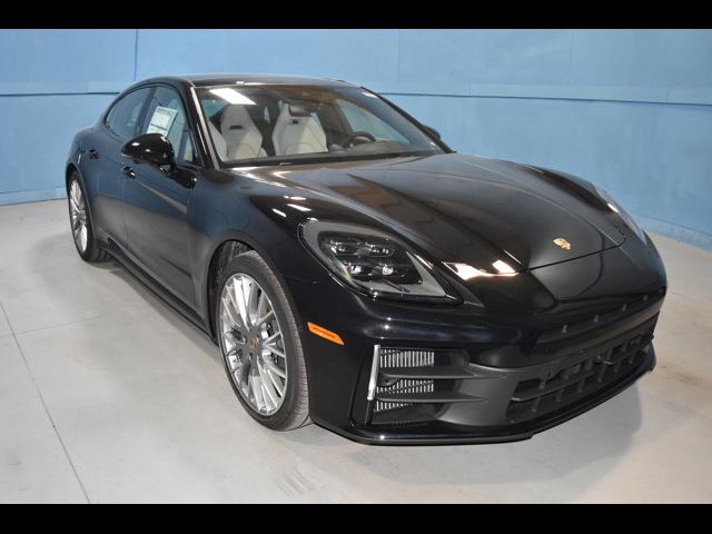 2025 Porsche Panamera 4