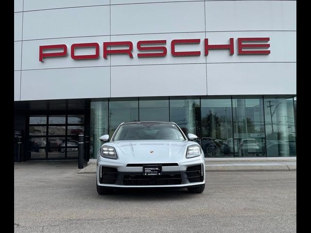 2025 Porsche Panamera 4