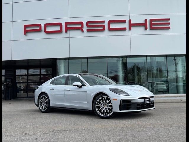 2025 Porsche Panamera 4