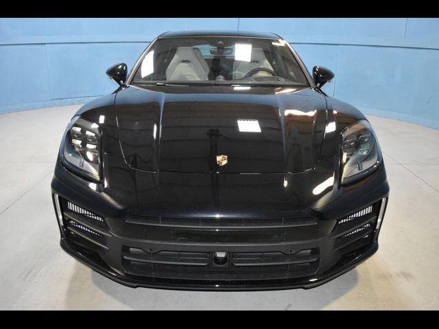 2025 Porsche Panamera 4