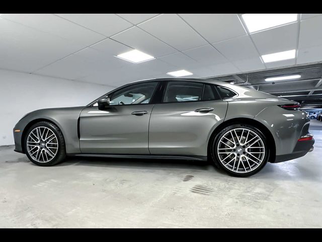 2025 Porsche Panamera Base