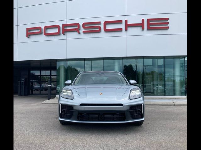 2025 Porsche Panamera