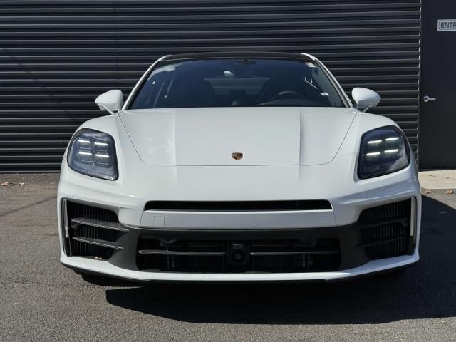 2025 Porsche Panamera E-Hybrid 4
