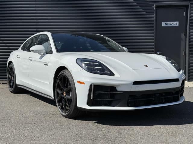 2025 Porsche Panamera E-Hybrid 4