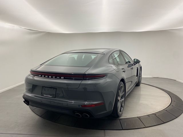 2025 Porsche Panamera E-Hybrid 4