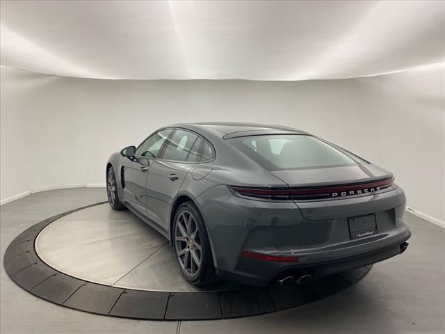 2025 Porsche Panamera E-Hybrid 4